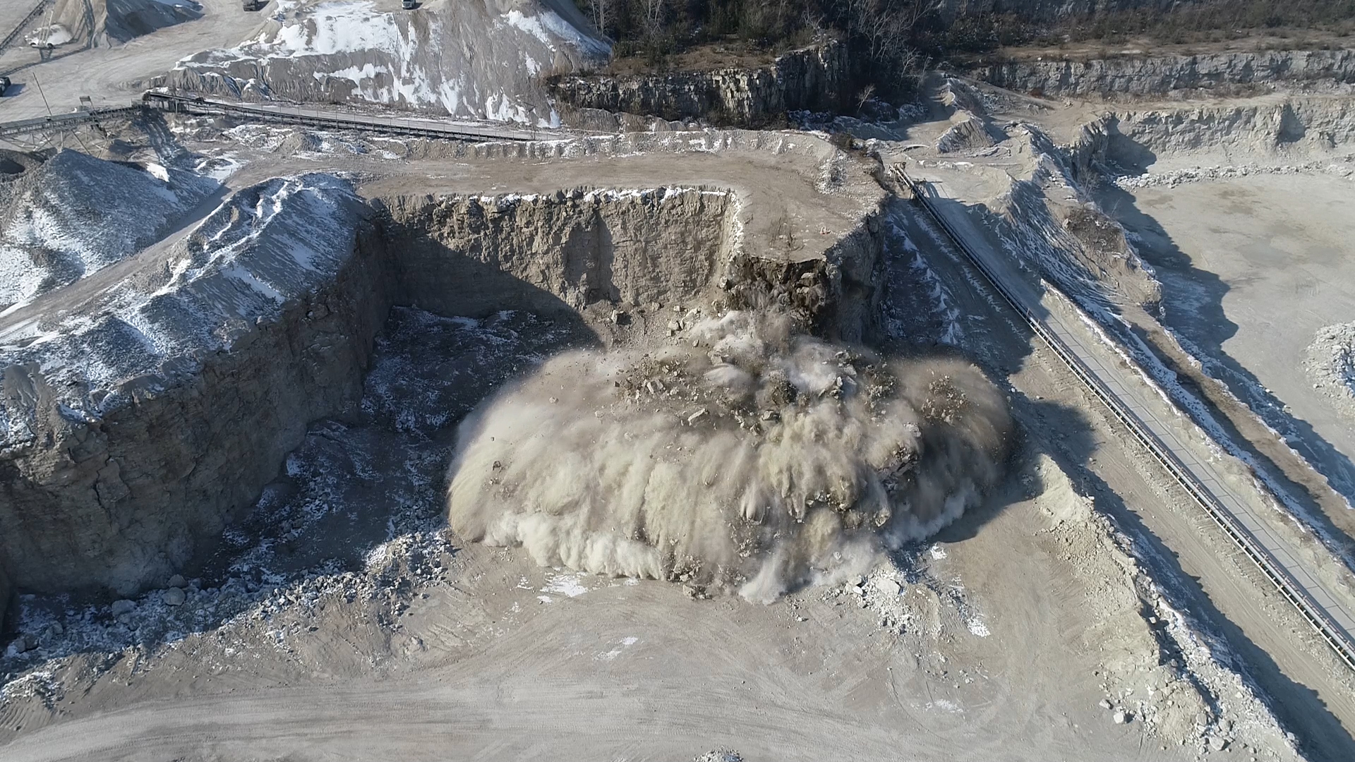 Hilltop Energy Drill and Blast Services, Mixing Plant Ohio